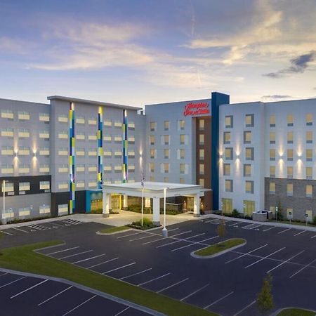 Tru By Hilton Charlotte Airport Lake Pointe Hotel Exterior photo